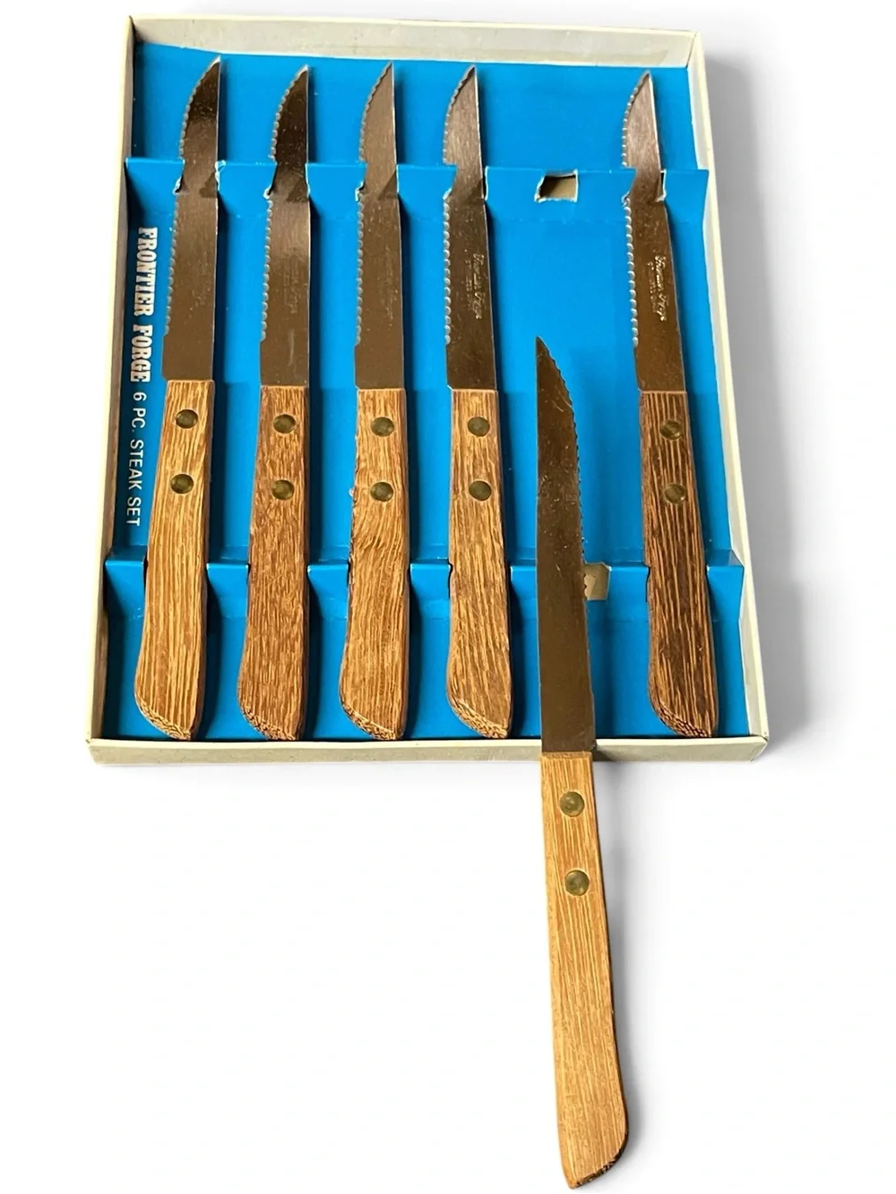 Frontier Forge Serrated Blade Riveted Wood Grain Handle Steak Knives Set of 5